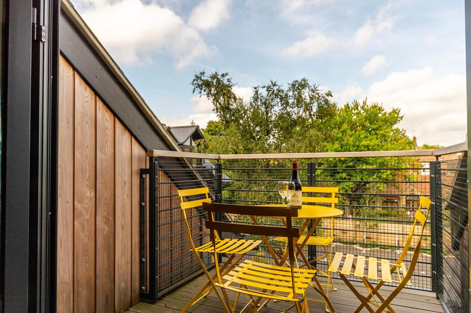 18 St Johns Mews Apartment Йорк Екстериор снимка